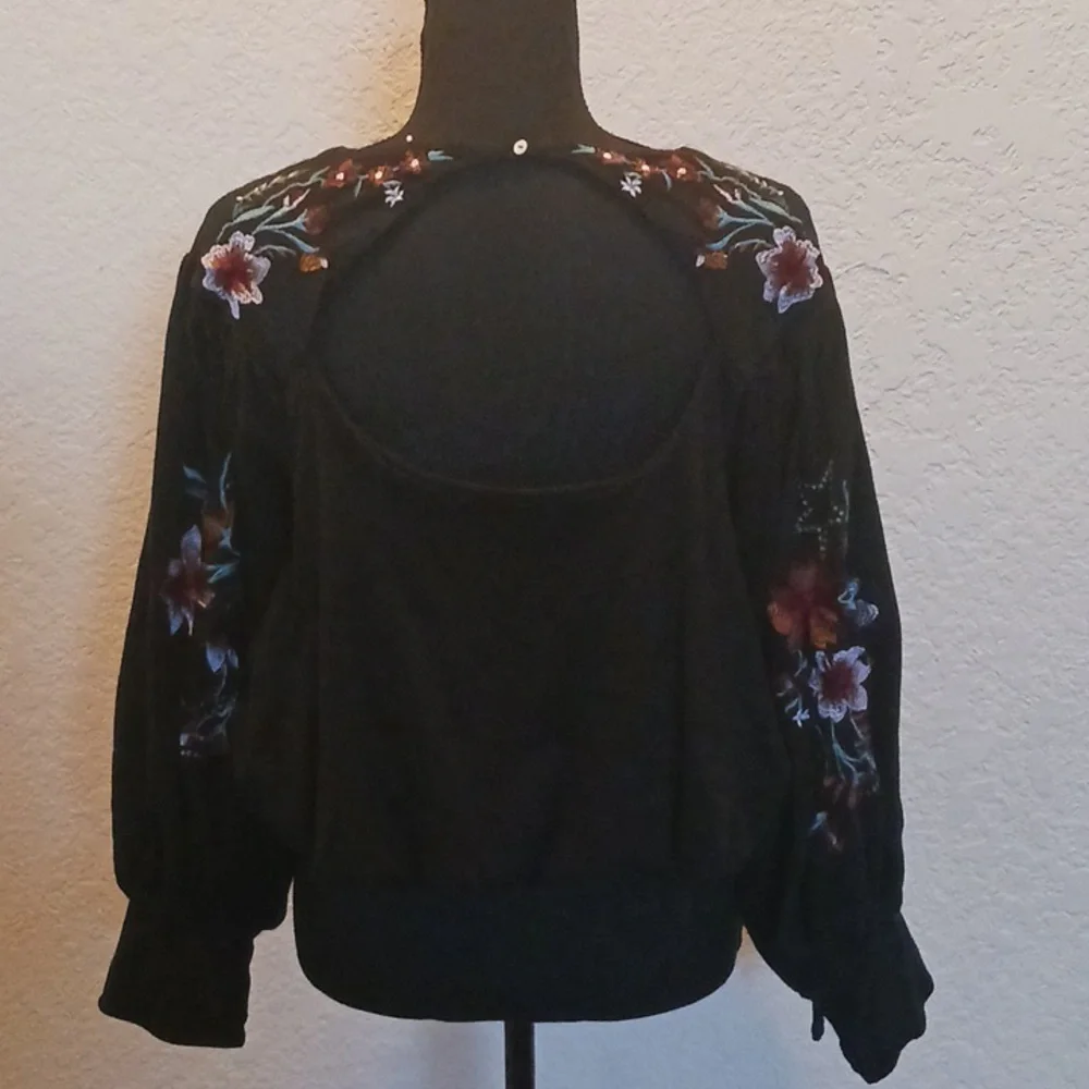 Free People Embroidered Top- Small - Picture 8 of 9
